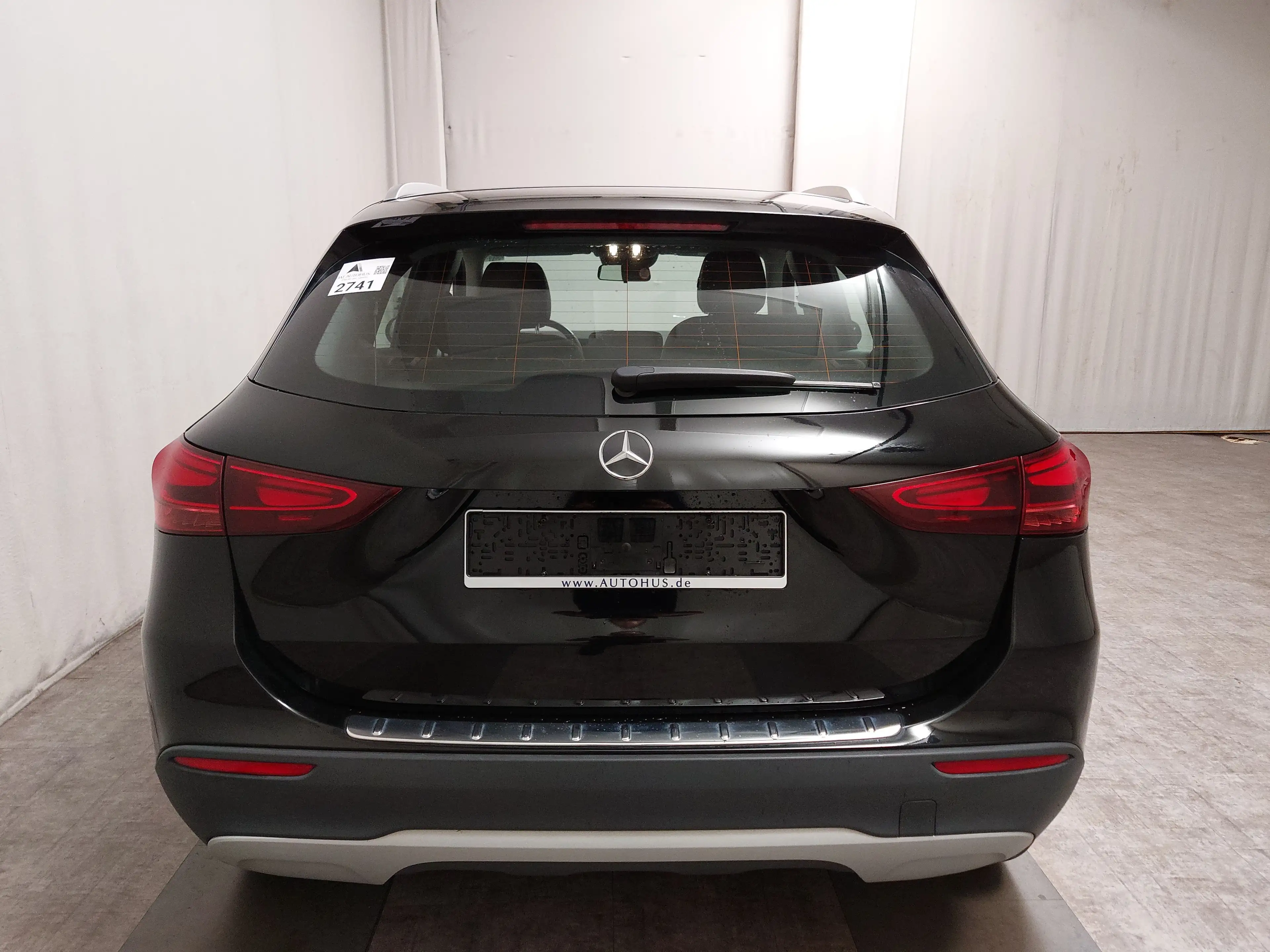 Mercedes-Benz GLA 180 d Navi LED MBUX T-Leder RFK — photo 14