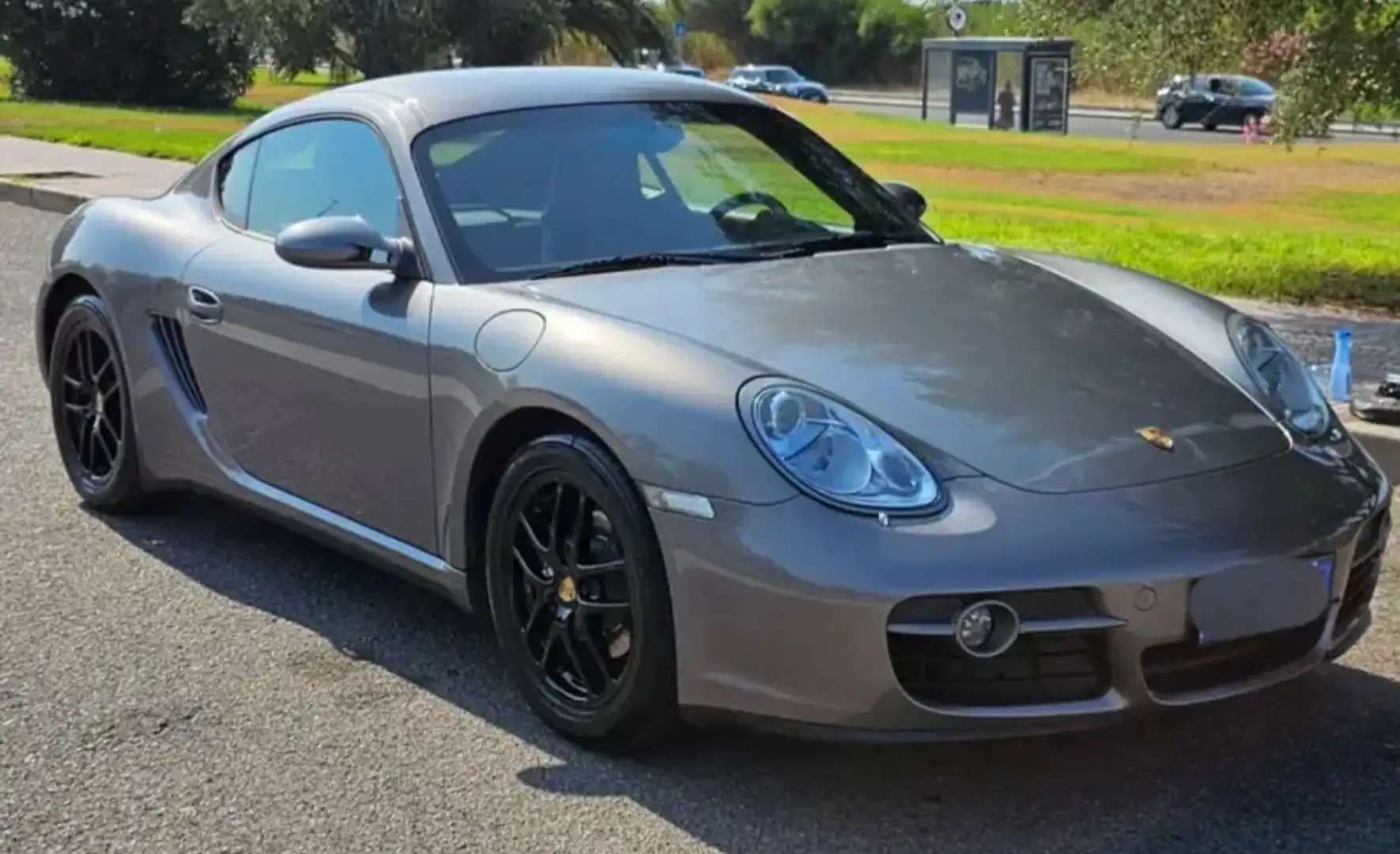 Porsche Cayman 2.7 - 1