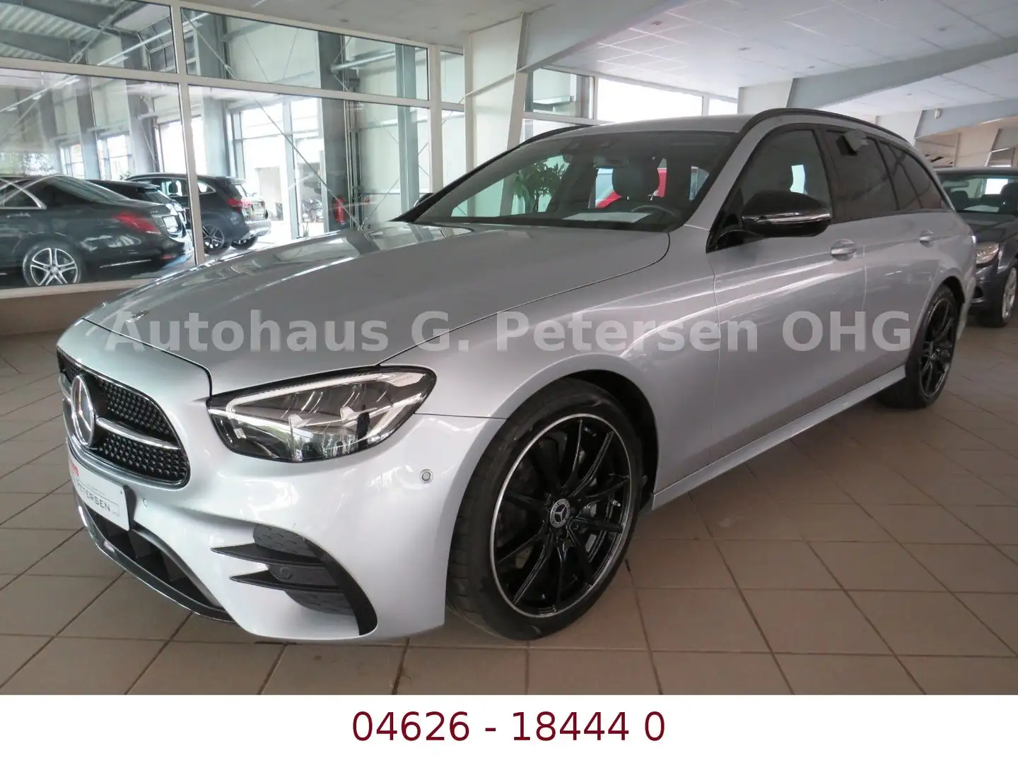 Mercedes-Benz E 220 Td Night-Ed.*AHK*Fahr-Paket*CAM*LED*MBUX * Argent - 1