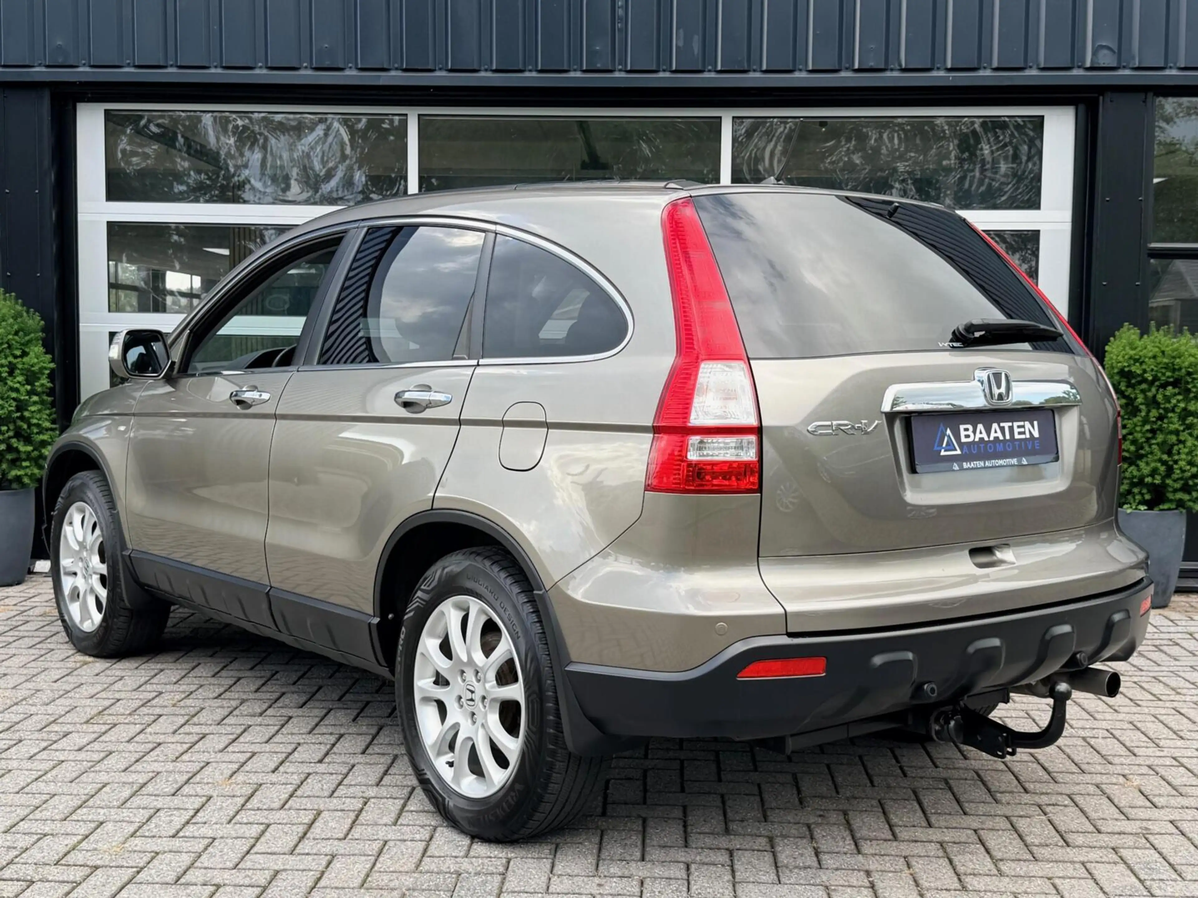 Honda CR-V 2.0i Executive 4WD|Leder|Panorama|Trekhaak — photo 2