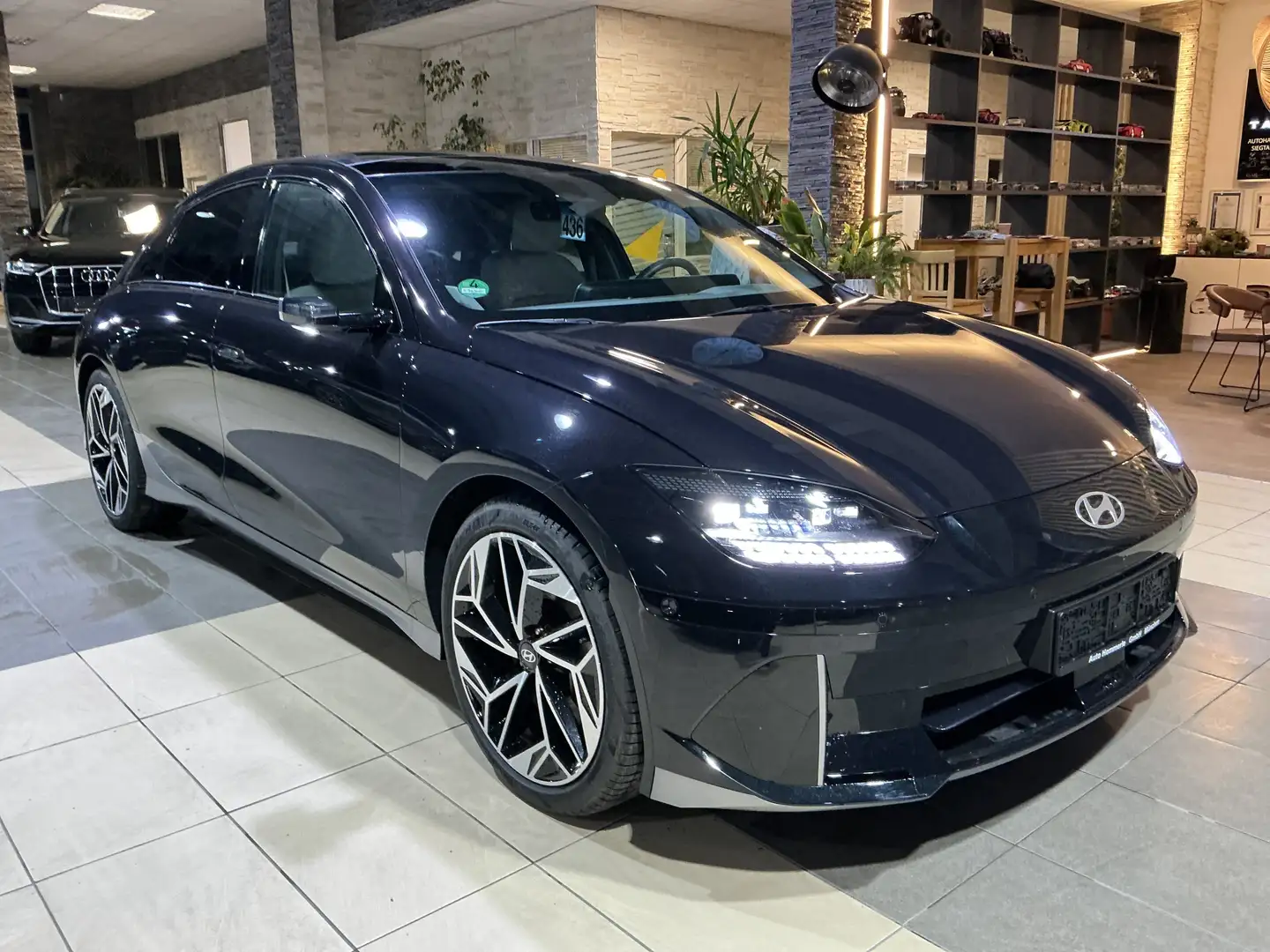 Hyundai IONIQ 6 Uniq Pano. HUD LED NSCC Navi Leder BOSE Bleu - 2