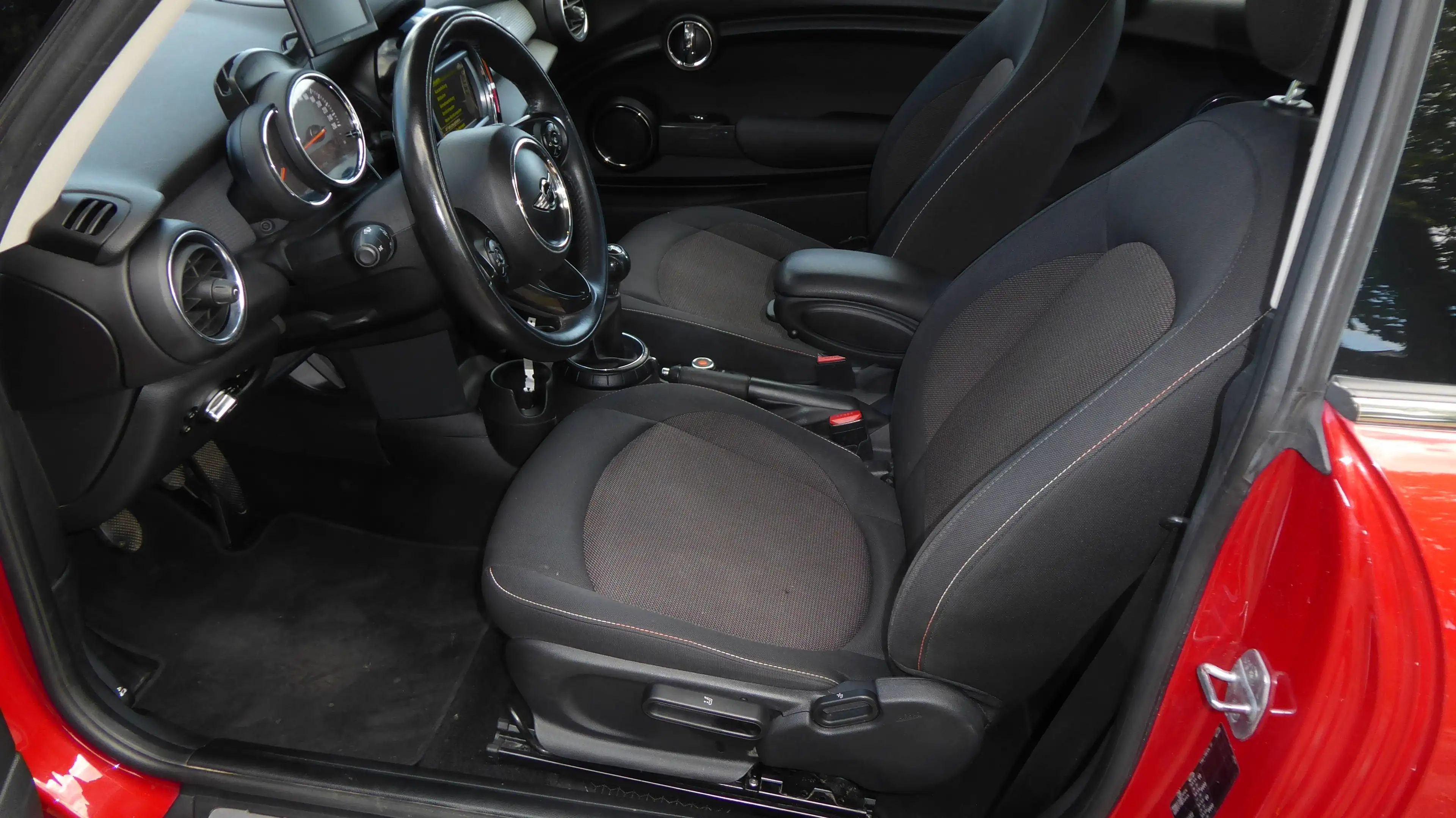 MINI Cooper D MINI 3-TÜRER Diesel — photo 10