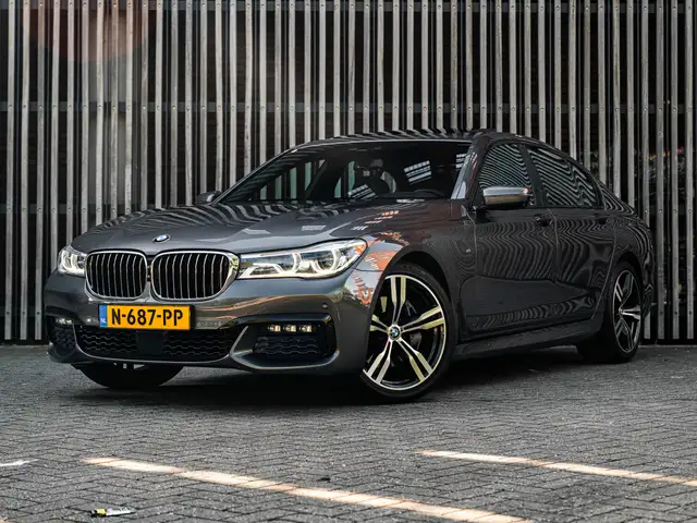 BMW 740 7-serie 740i 327pk High-Exe. M-Sport|BTW|Schuifdak