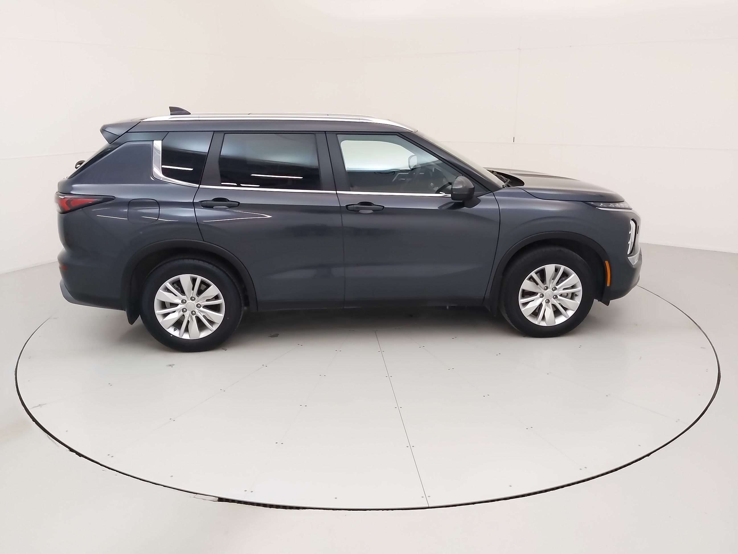 2025 Mitsubishi Outlander