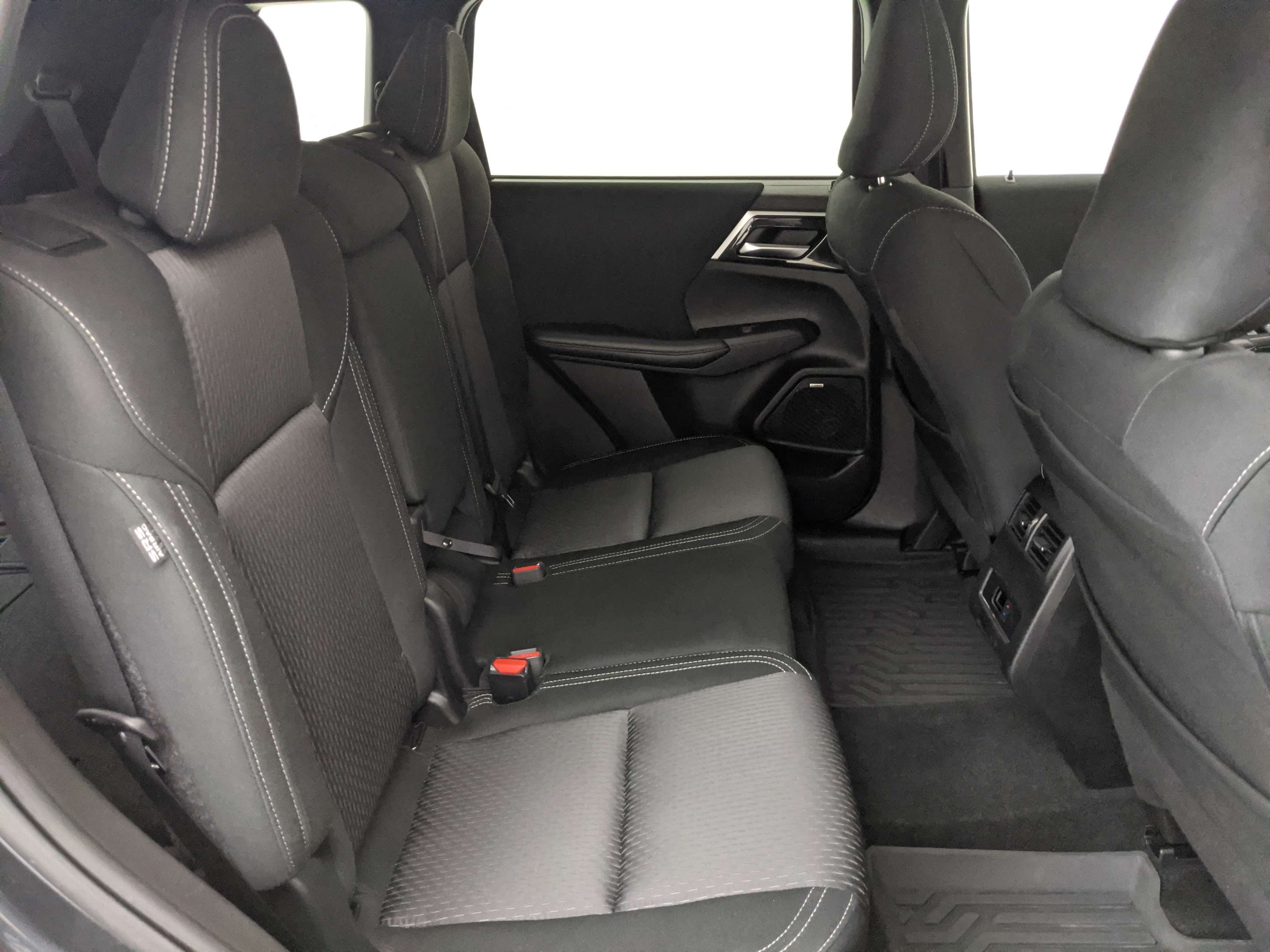 2025 Mitsubishi Outlander