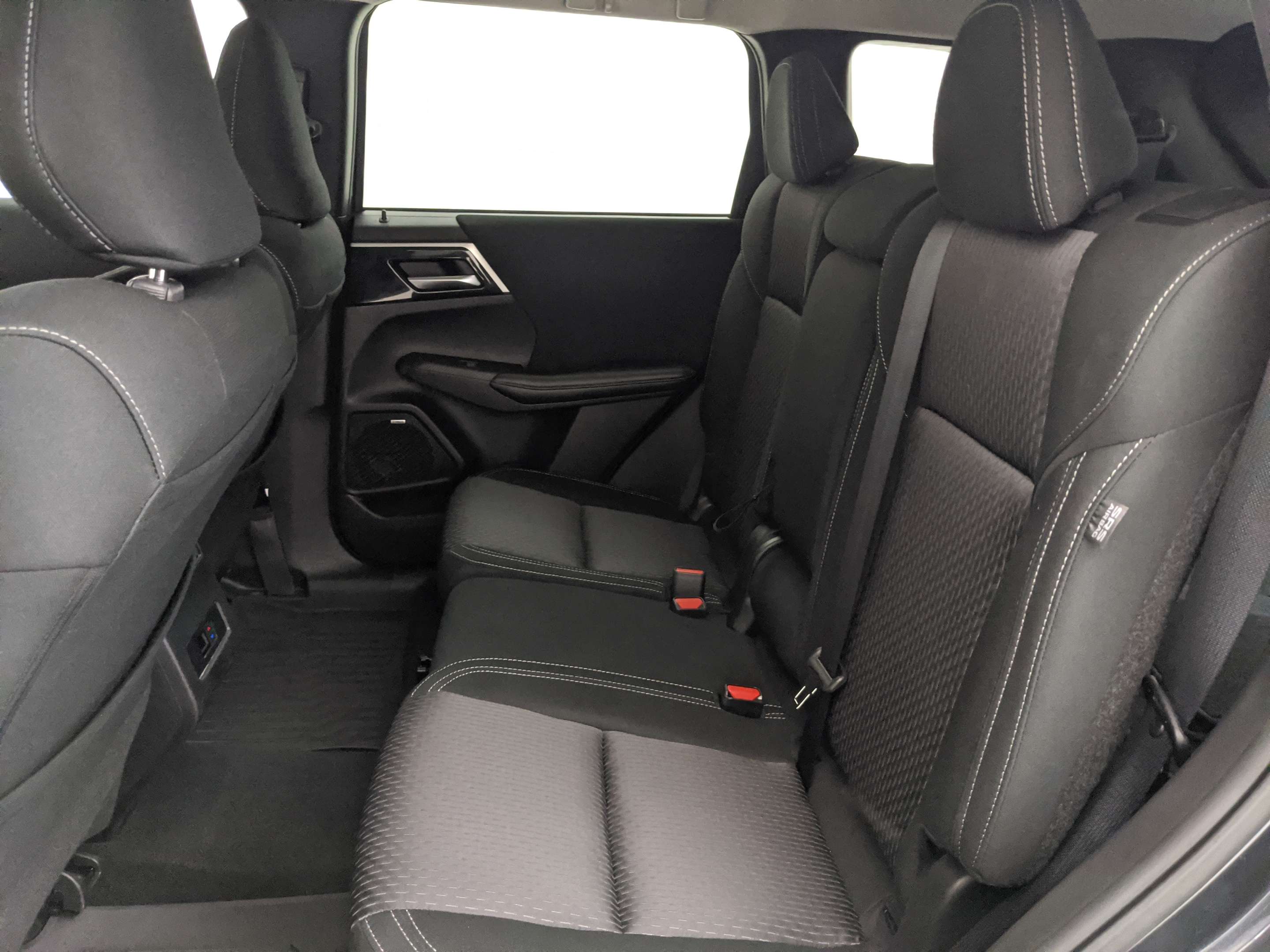 2025 Mitsubishi Outlander