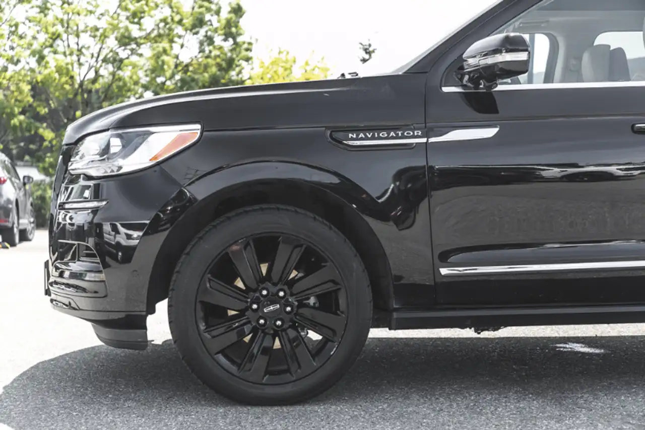 Lincoln Navigator снимка Lincoln Navigator