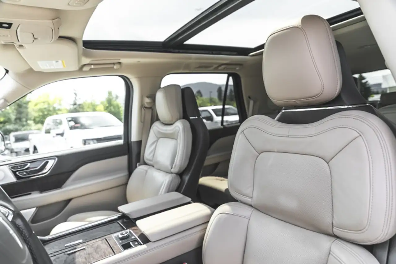 Lincoln Navigator снимка Lincoln Navigator