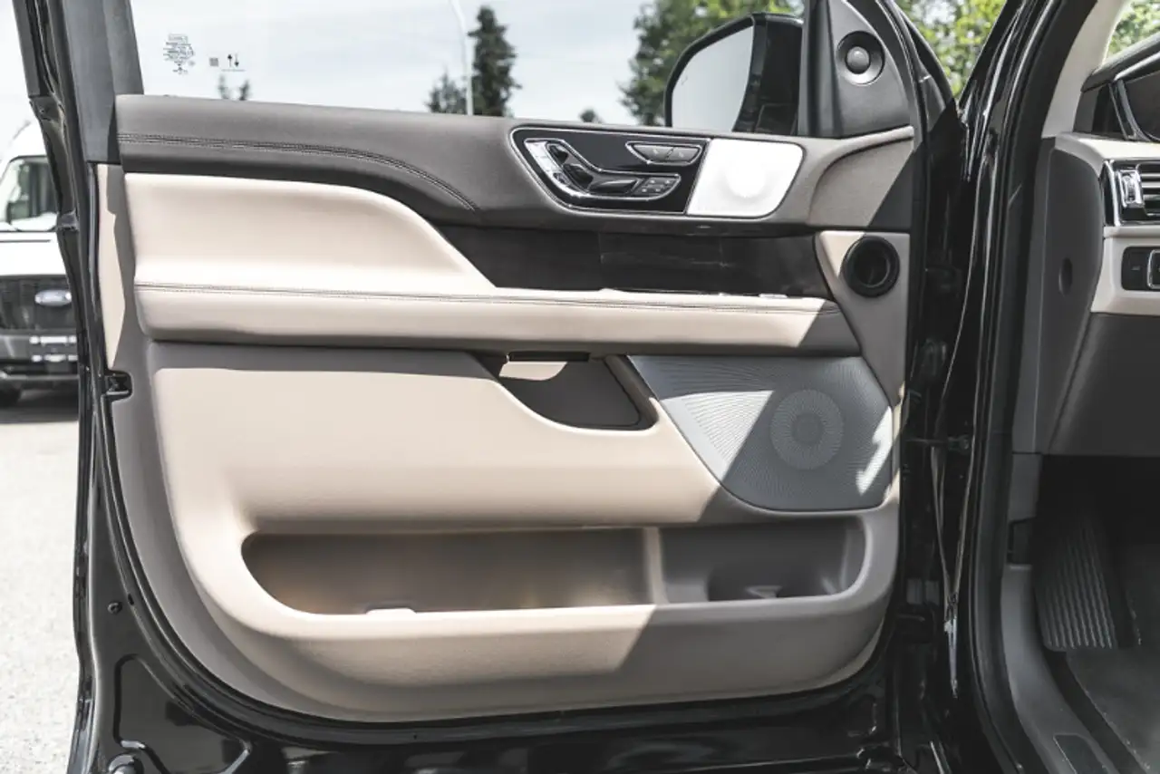 Lincoln Navigator снимка Lincoln Navigator