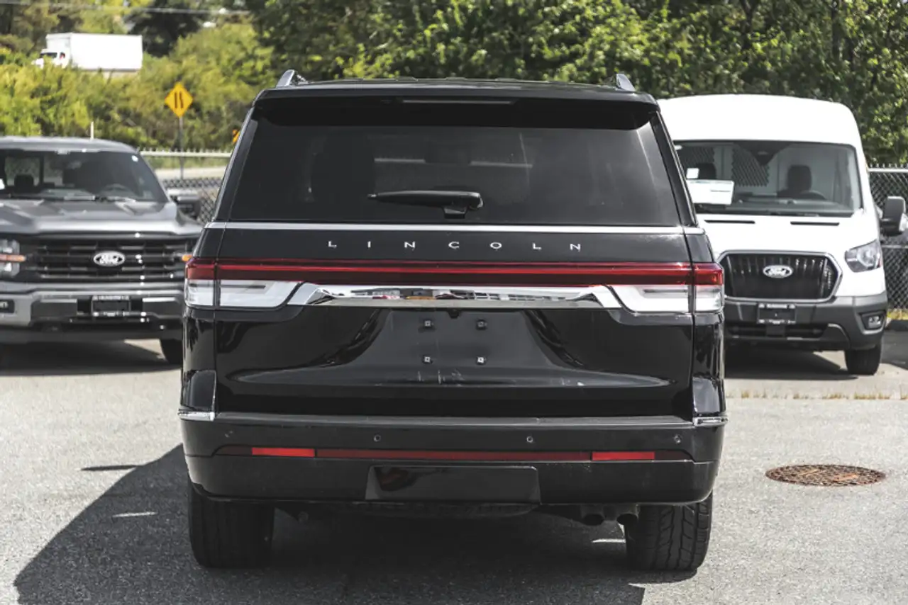 Lincoln Navigator снимка Lincoln Navigator