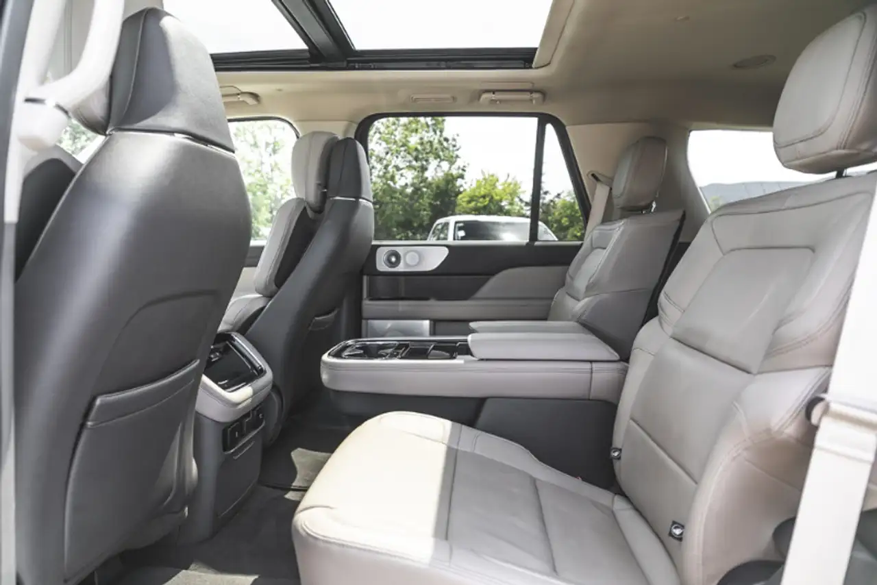 Lincoln Navigator снимка Lincoln Navigator