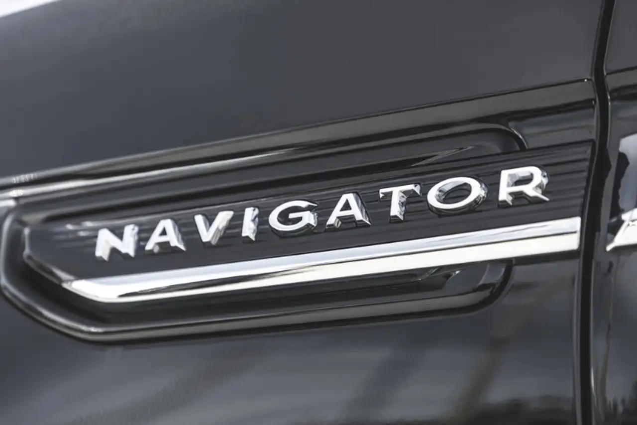 Lincoln Navigator снимка Lincoln Navigator