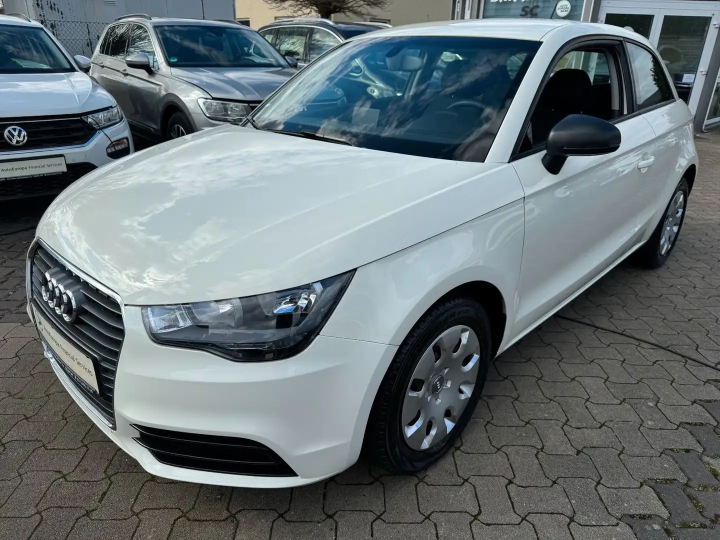 Audi A1 1,4 TFSI Attraction Weiß - 1
