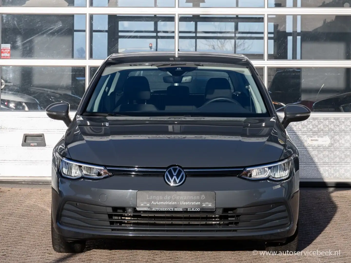Volkswagen Golf 1.5 TSI life Grijs - 2