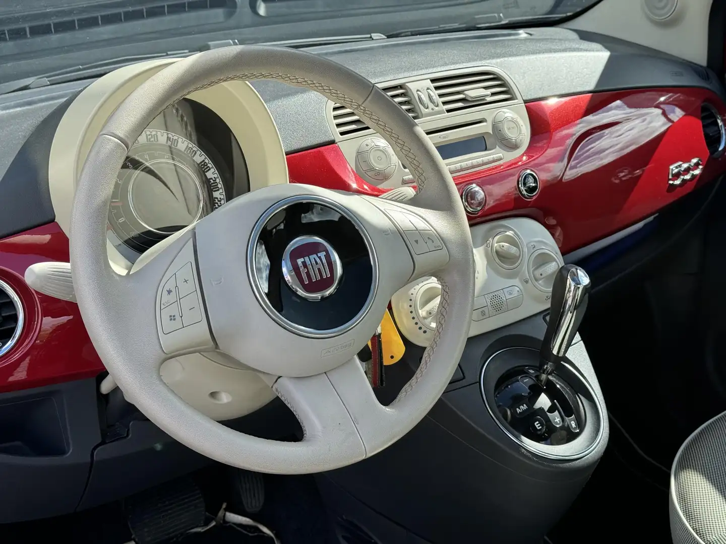 Fiat 500 1.2 Lounge Automaat,Pano,Elektr. Ramen,Ferrari Roo Kırmızı - 2