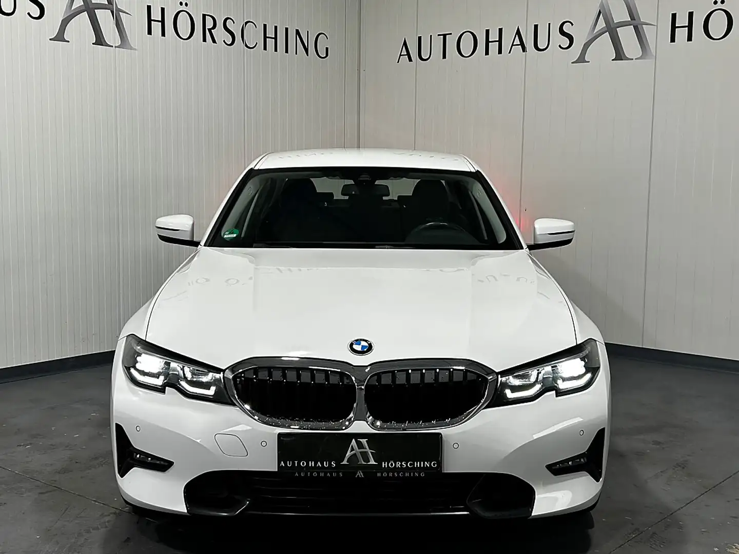 BMW 318 d //AMIENTE//SPUR-ASS.// Weiß - 2
