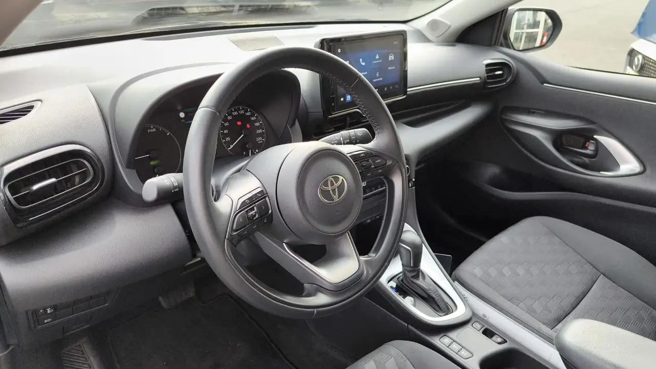 Toyota Yaris Yaris — photo 15