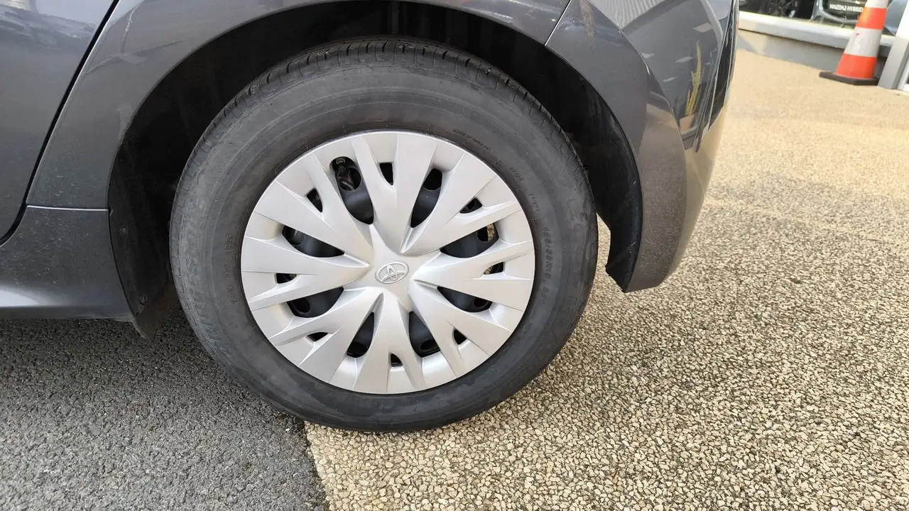 Toyota Yaris Yaris — photo 10
