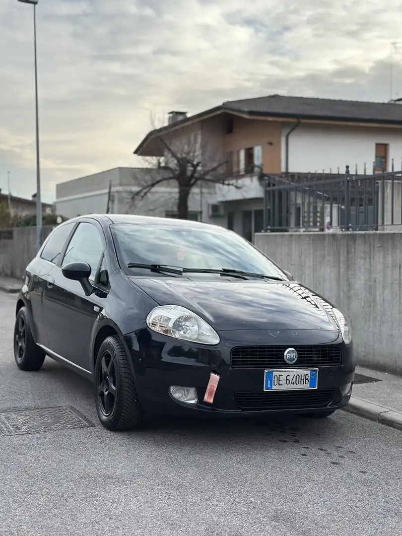 Fiat Grande Punto 3p 1.3 mjt 16v Active c/clima 75cv - 2
