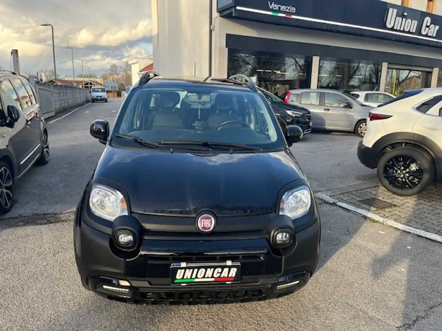 Fiat Panda Panda 1.0 hybrid Trussardi Zwart - 1