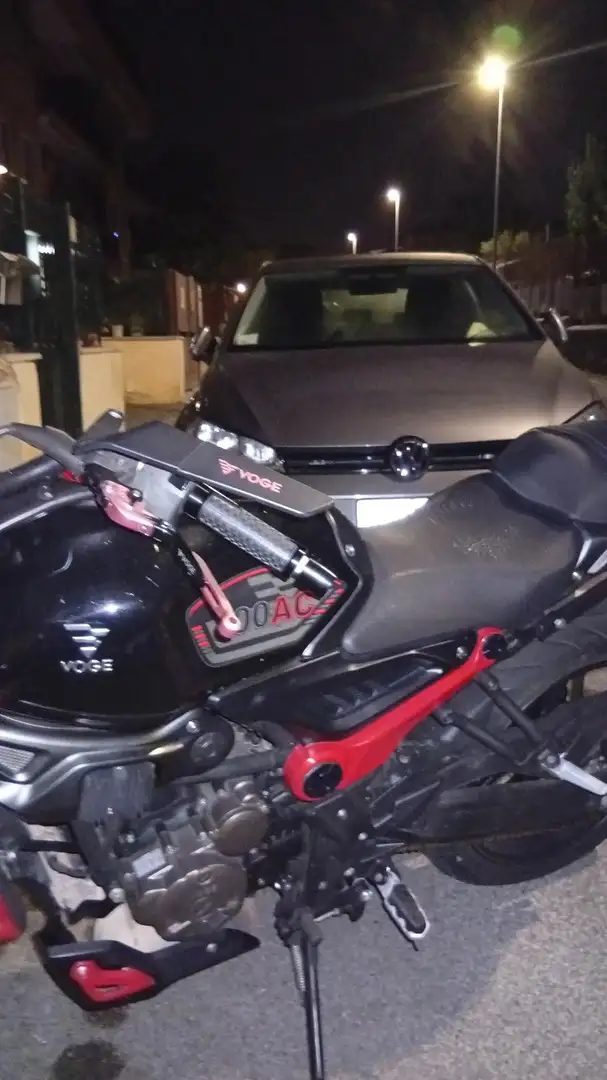 Voge 300AC Negro - 2