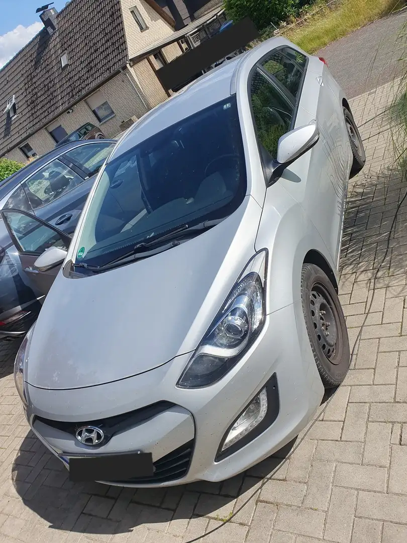 Hyundai i30 Trend Gris - 1