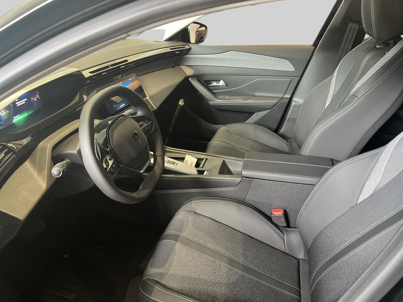 Peugeot 408 e-408 210 Allure — photo 8