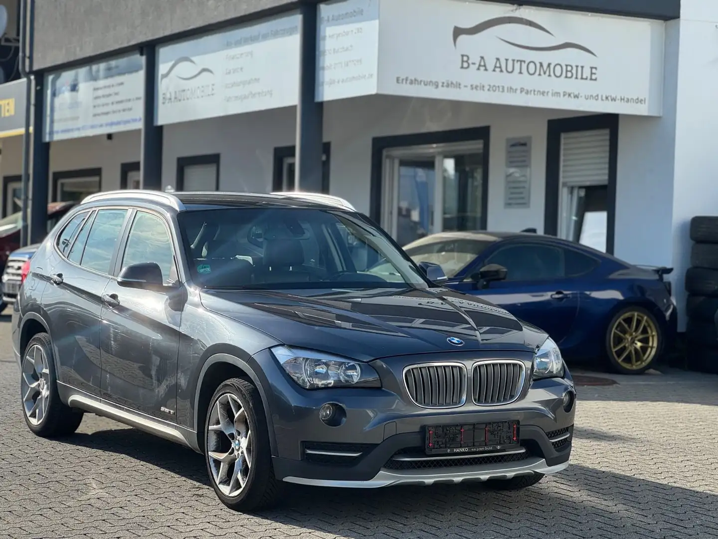BMW X1 Baureihe X1 18 i sDrive*Navi*Leder*PDC Gris - 1