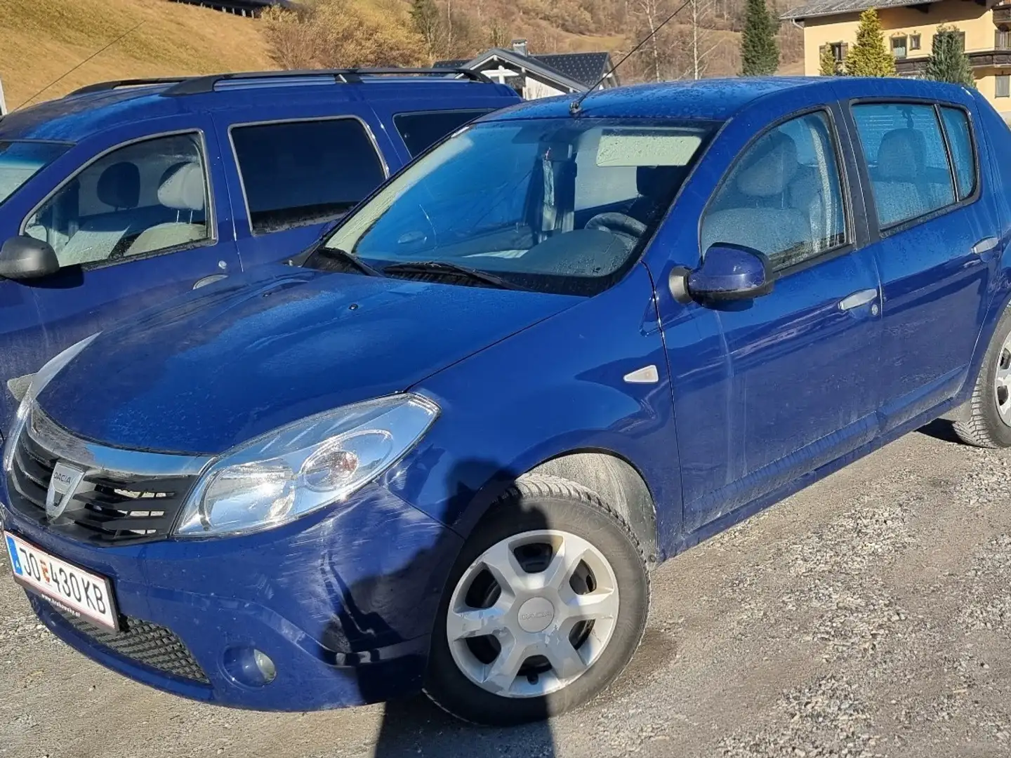 Dacia Sandero 1,2 16V Blau - 1
