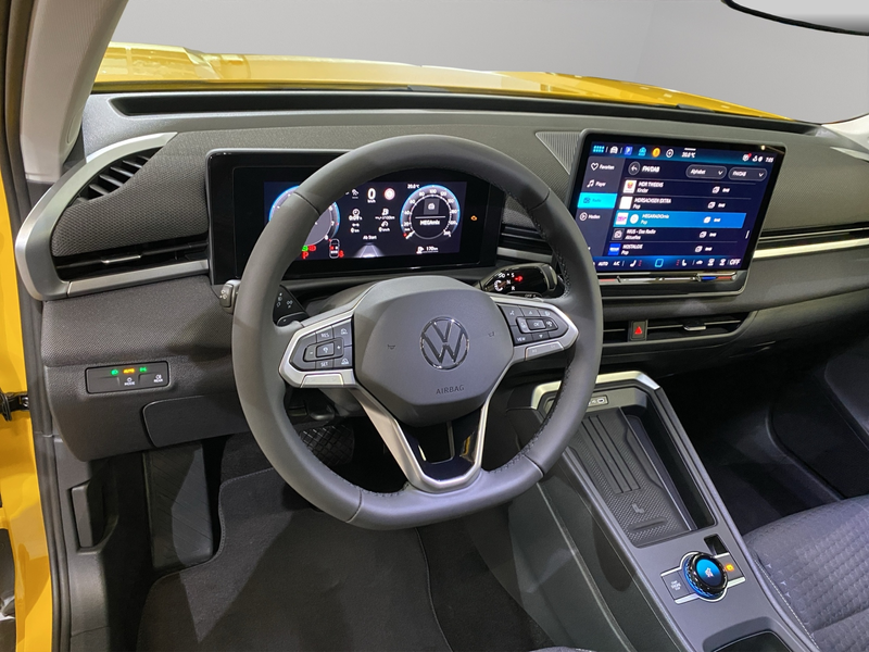 Volkswagen T-Roc 1.5 eTSI DSG Life  / LED RFK — photo 5