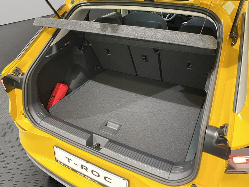 Volkswagen T-Roc 1.5 eTSI DSG Life  / LED RFK — photo 13