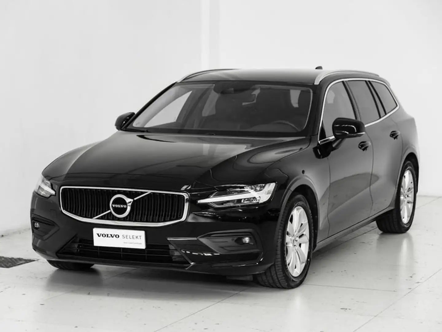 Volvo V60 B4 (d) Geartronic Momentum Business Pro - 1