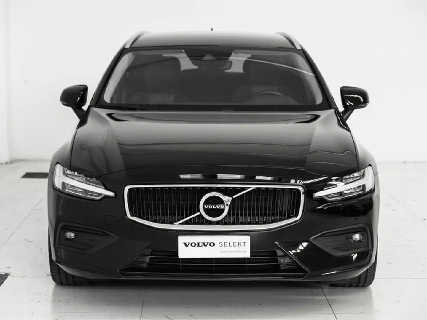 Volvo V60 B4 (d) Geartronic Momentum Business Pro - 2