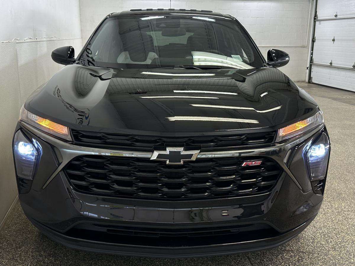 2025 Chevrolet Trax 1 RS - SUNROOF/HEATHED SEATS/REMOTE START/1 OWNER — снимка 1