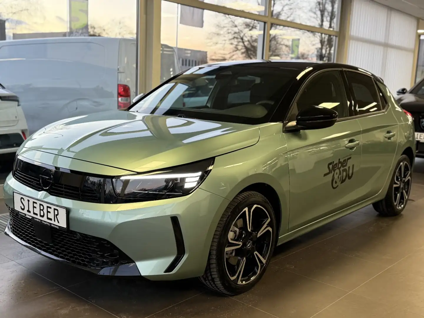 Opel Corsa F 1.2 Turbo YES AUT DynLicht Facelift Grün - 1