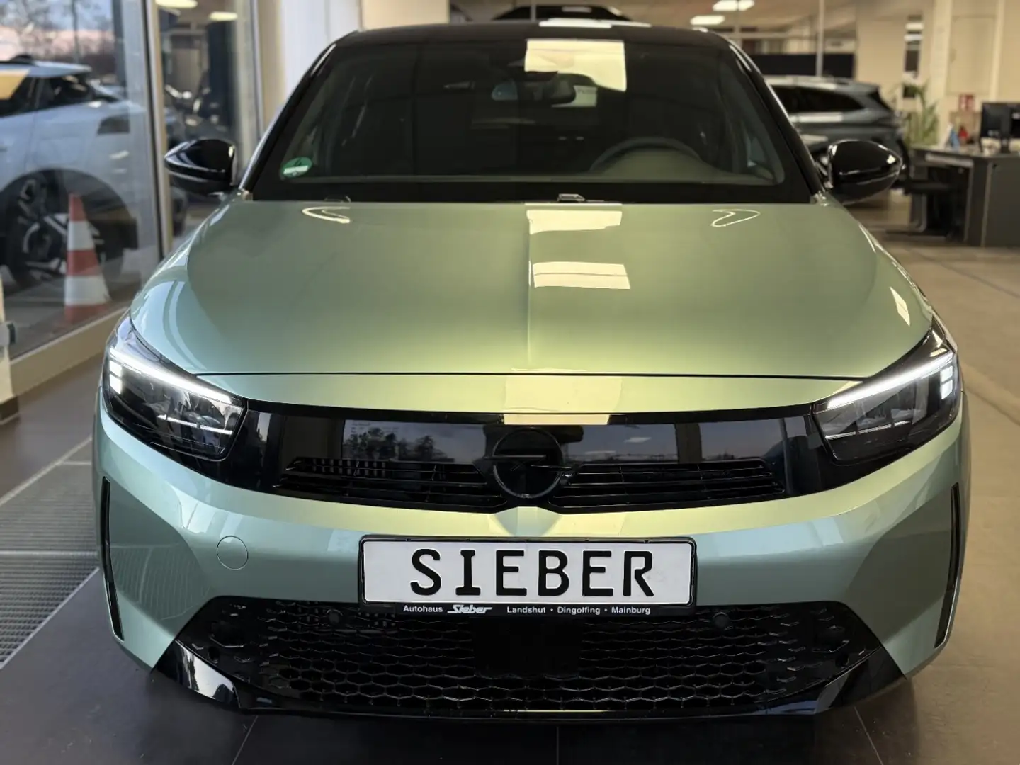 Opel Corsa F 1.2 Turbo YES AUT DynLicht Facelift Grün - 2