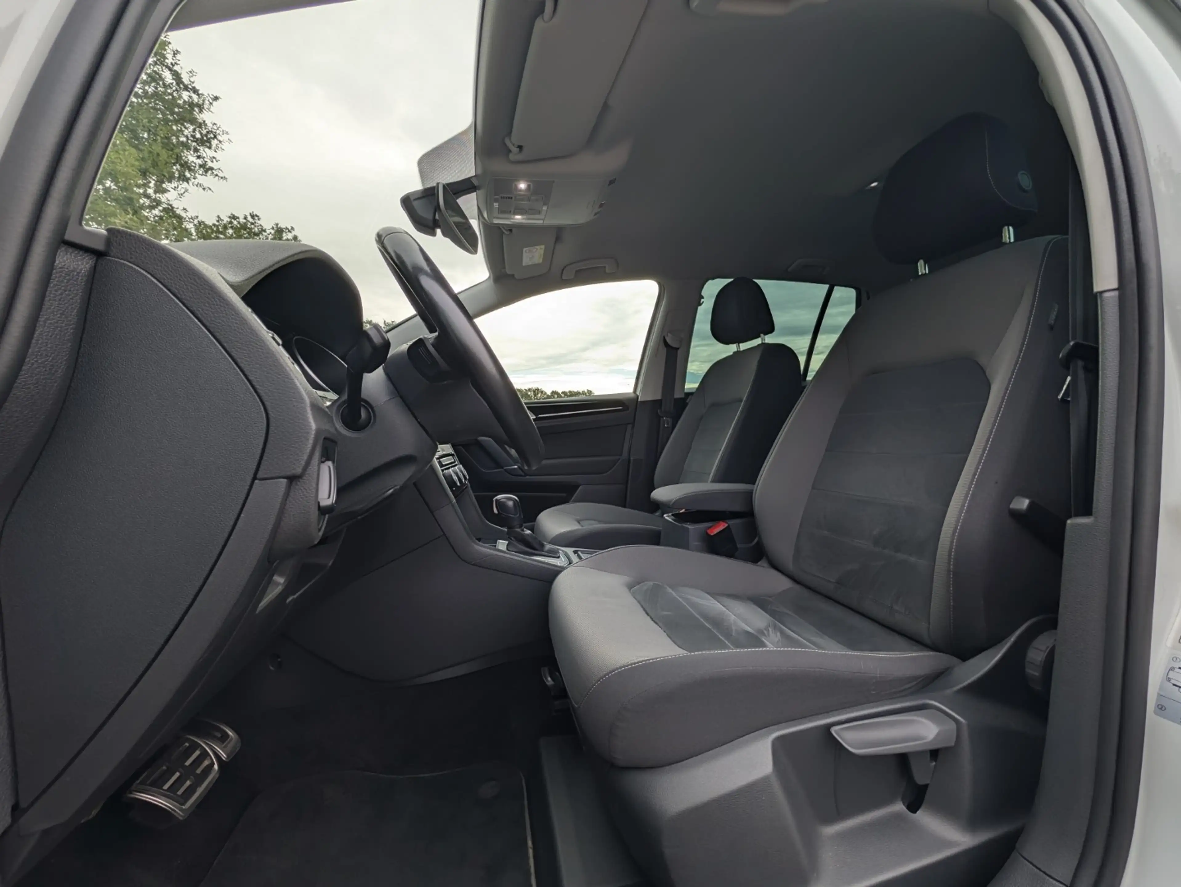 Volkswagen Golf Sportsvan 1.5 150PK Highline | Dynaudio | Stoel- Stuurverw. — photo 12