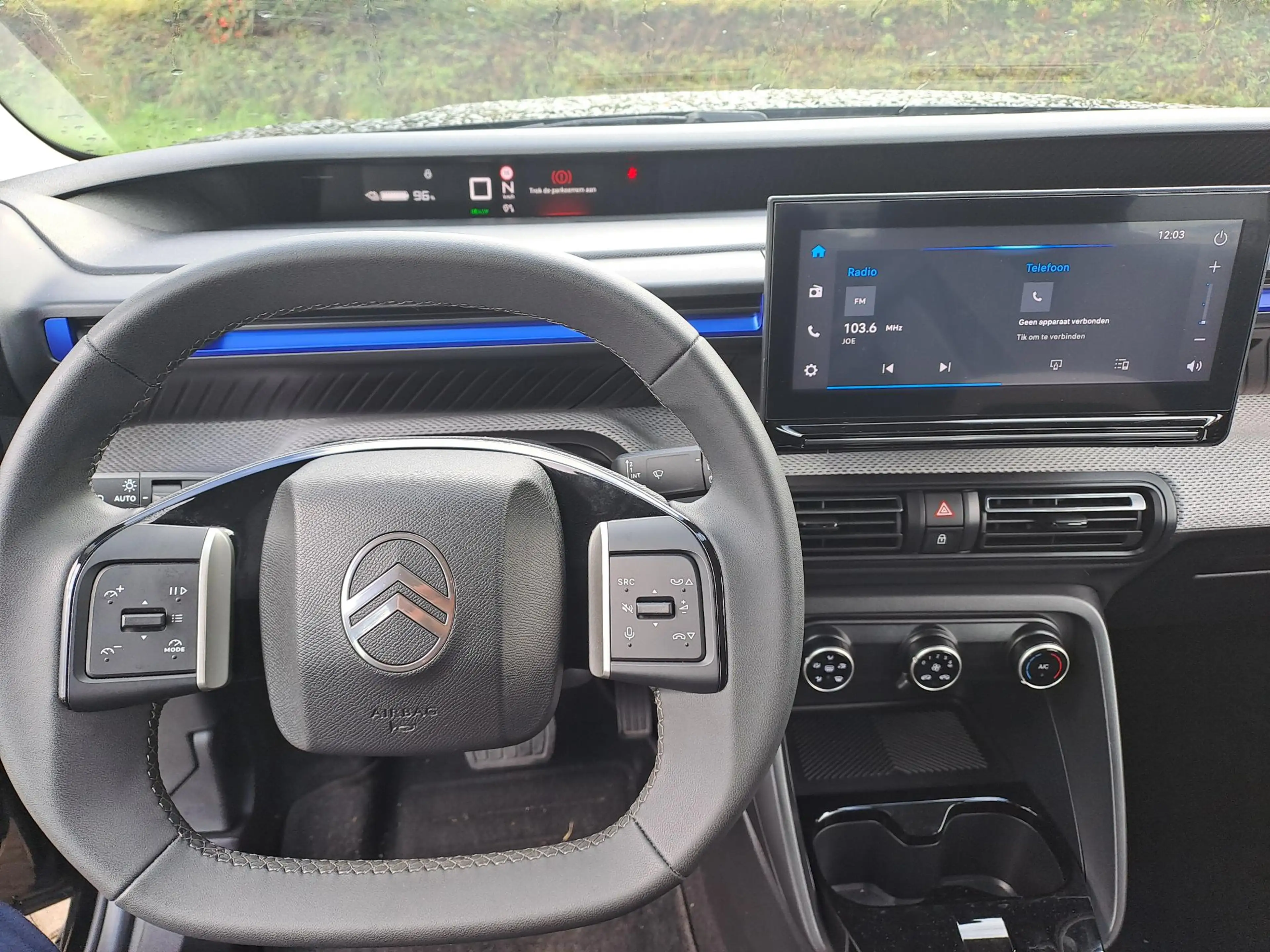 Citroen E-C3 Plus 113pk Comfort Range 44 kWh | Airco | Parkeers — photo 10