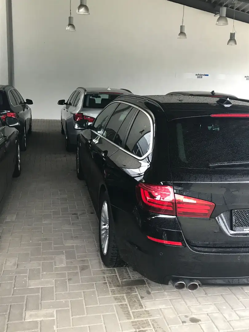 BMW 520 520d Touring Aut. Modern Line - 2