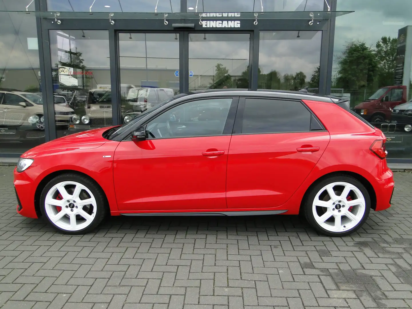 Audi A1 A1 Sportback 35 TFSI S line AUTOMATIK 1.HAND LED Rot - 2