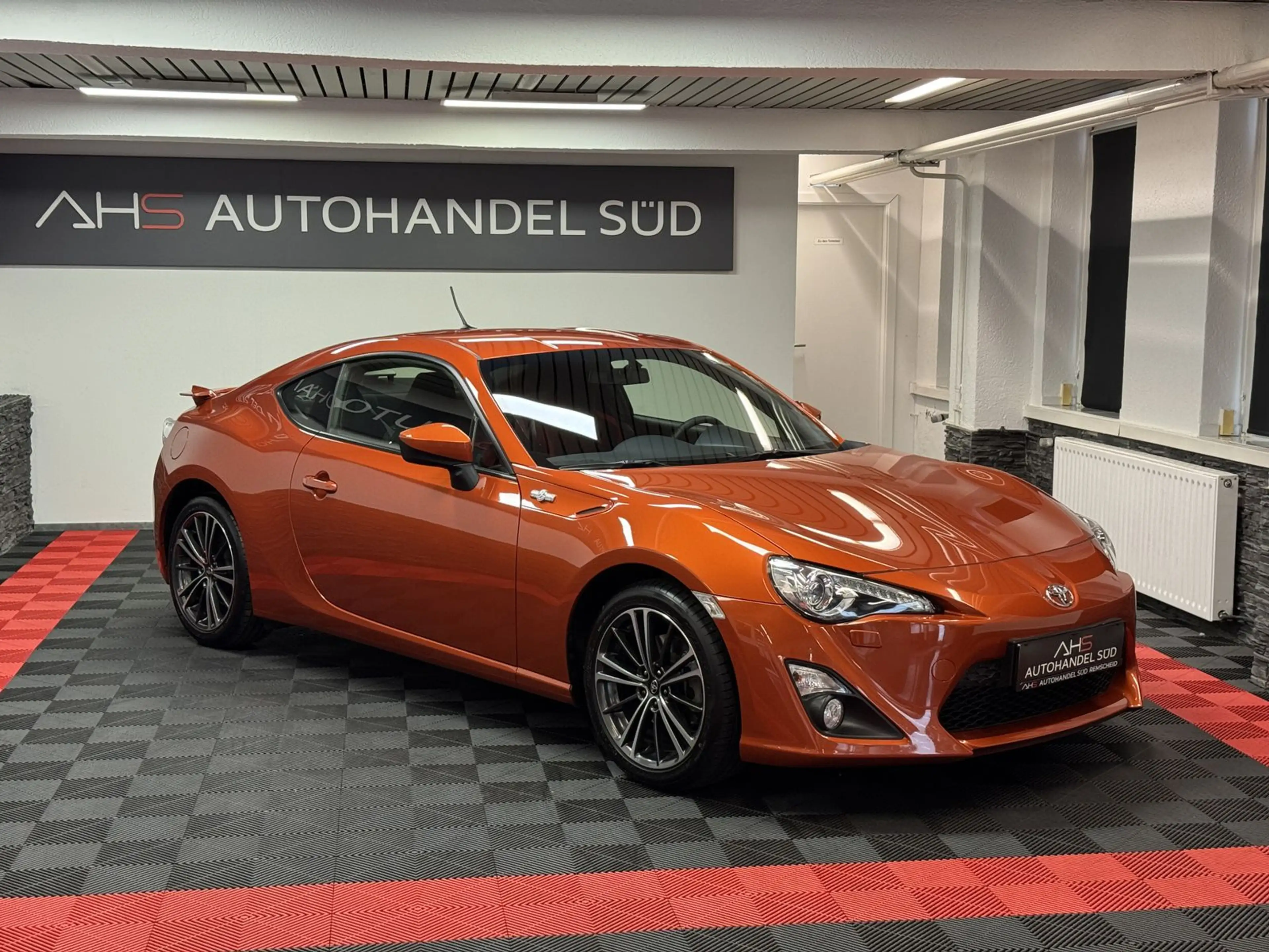 Toyota GT86 AUTOMATIK*1.HD* 48 TKM*NAVIGATION* — photo 2