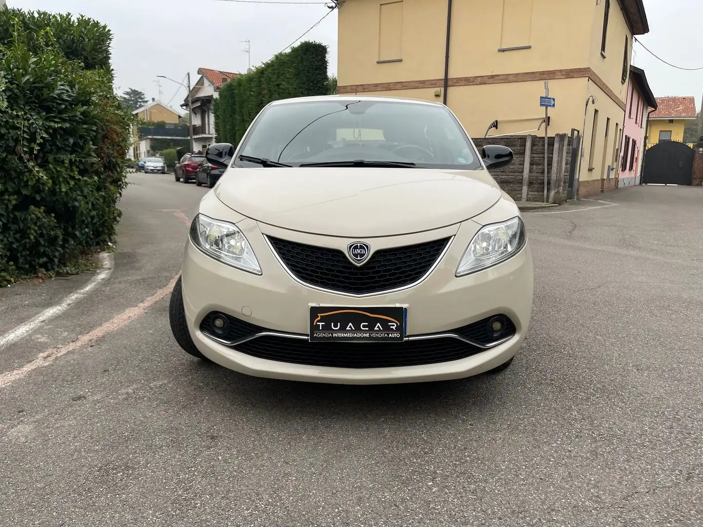 Lancia Ypsilon Opening Edition 1.2 Beige - 2