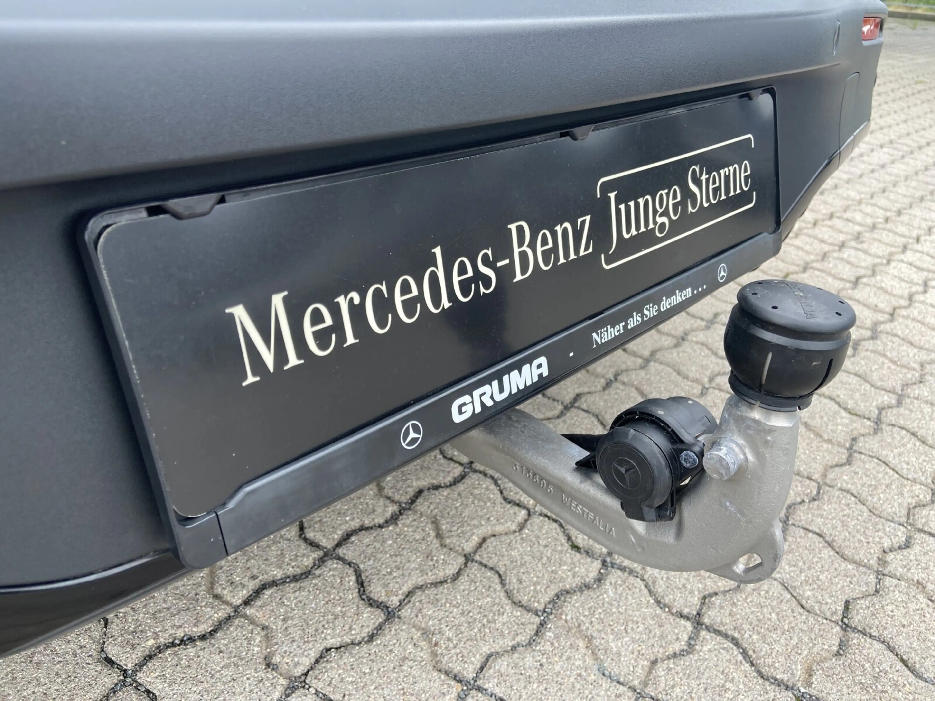 Mercedes-Benz EQA 300 EQA 300 4MATIC AMG+Night+Pano+Distronic+AHK+Memo — photo 10
