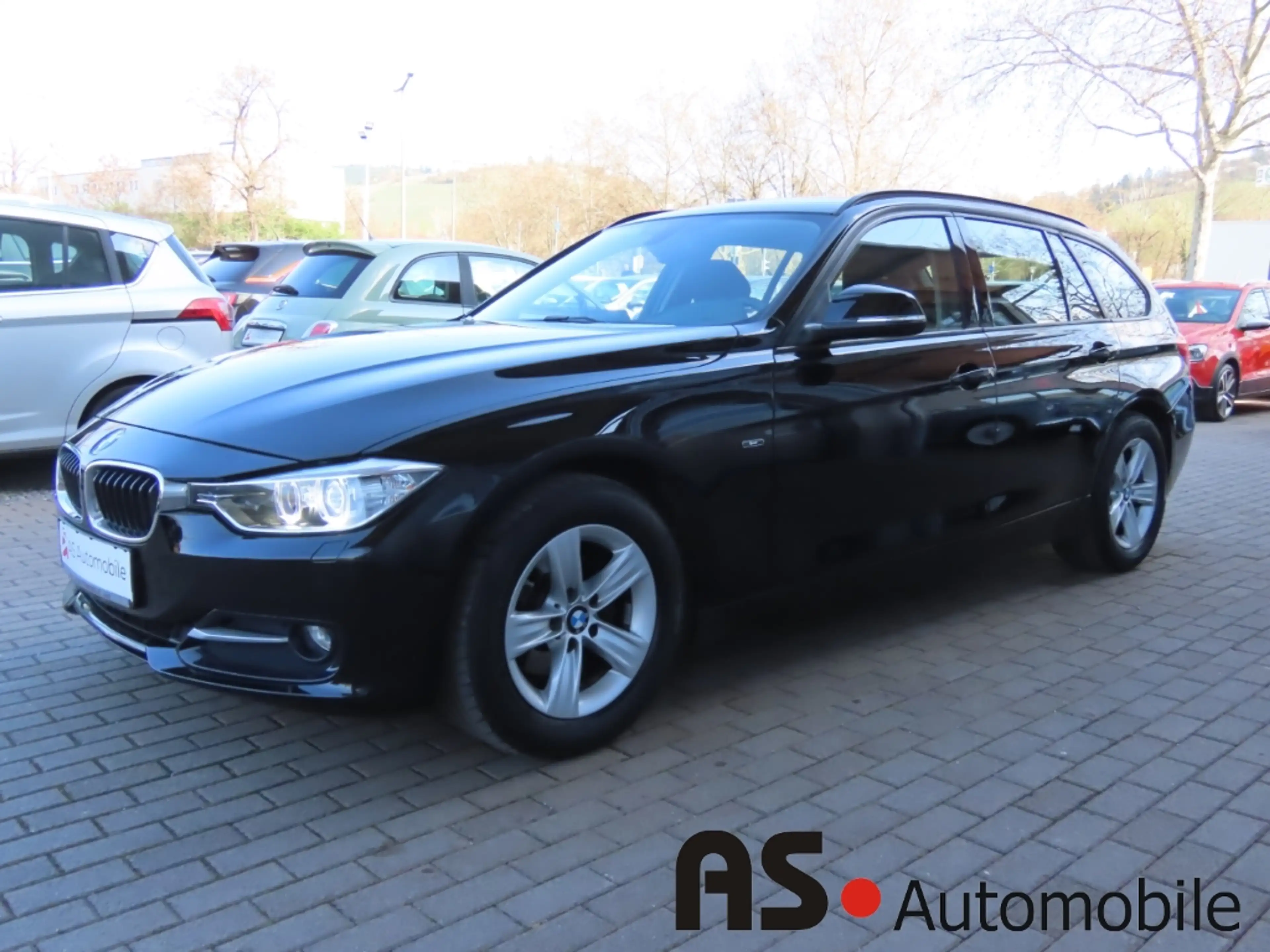 BMW 316 d Touring Bi-Xenon*Navi*SHZ*PDCv+h*8-fach — photo 3
