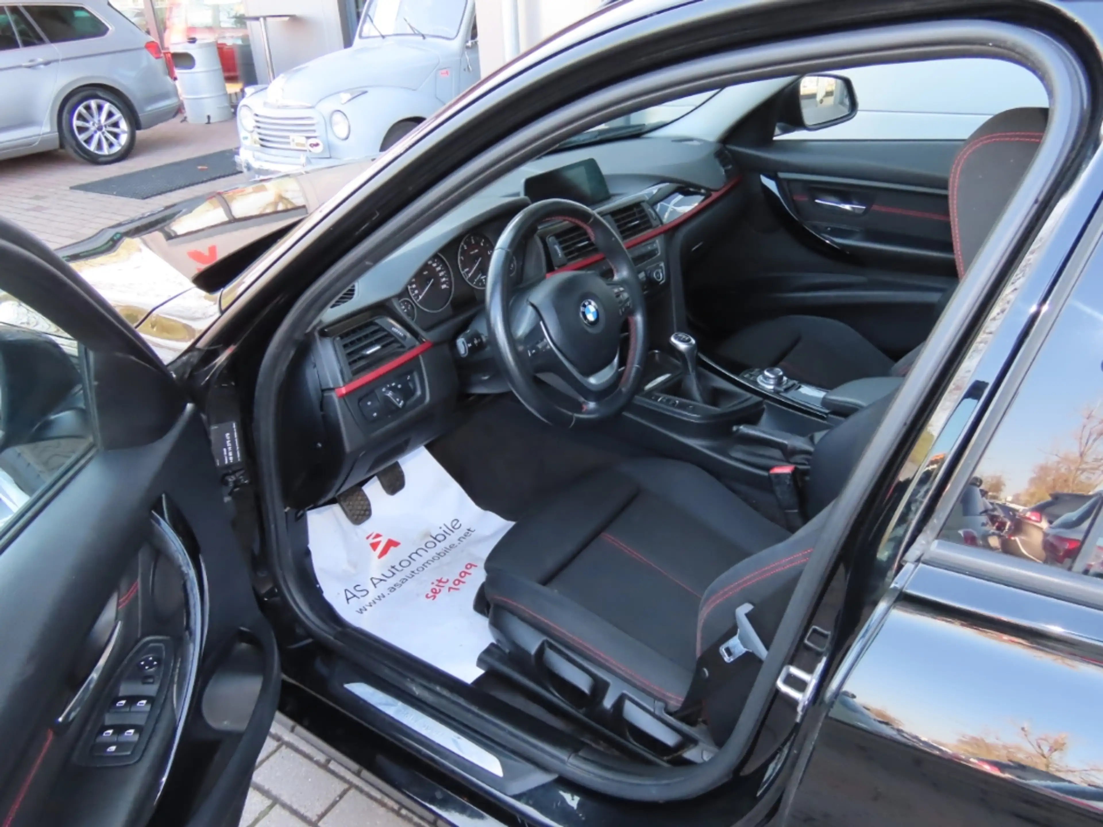 BMW 316 d Touring Bi-Xenon*Navi*SHZ*PDCv+h*8-fach — photo 7