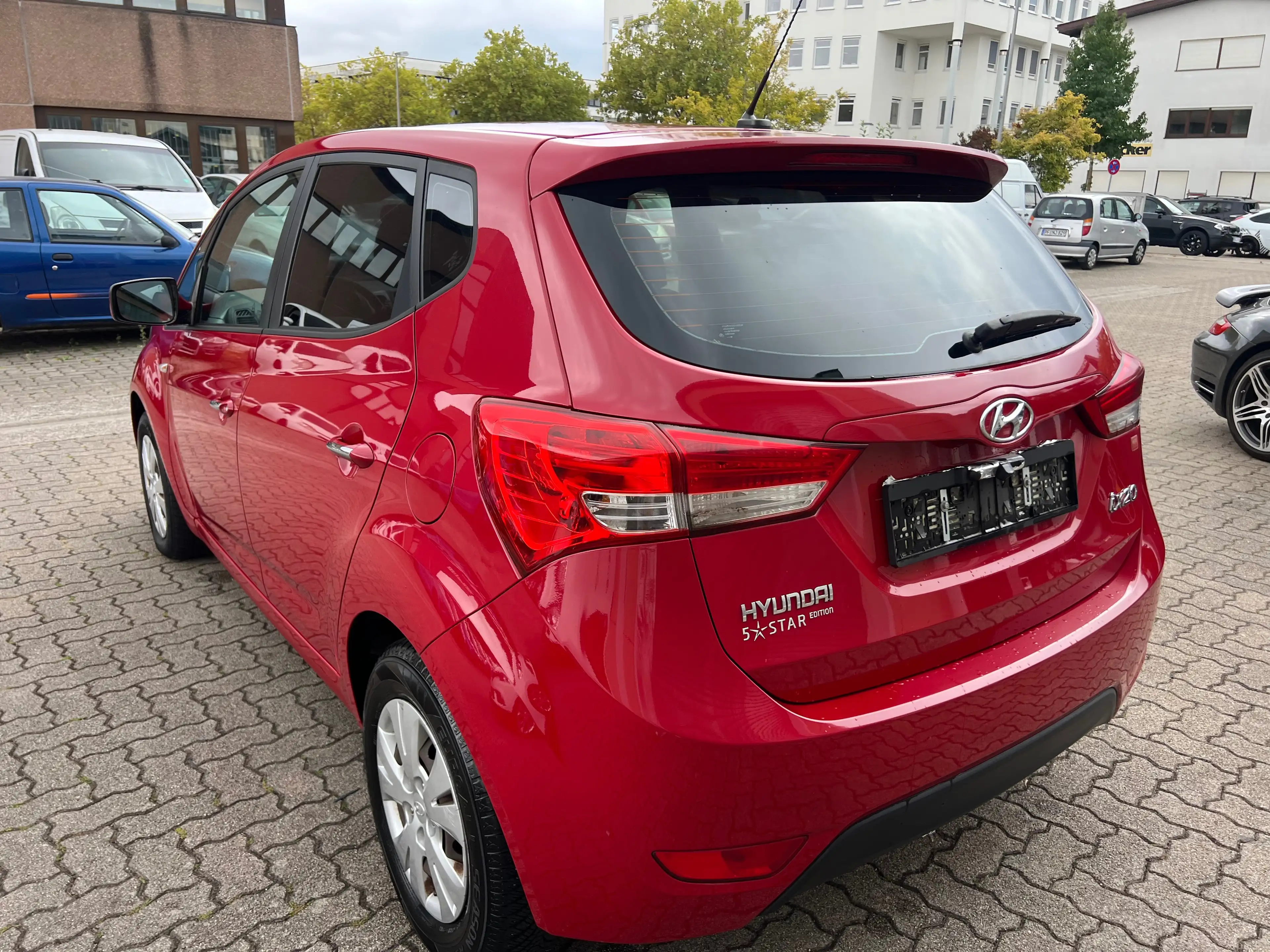 Hyundai iX20 FIFA world Cup Edition — photo 7