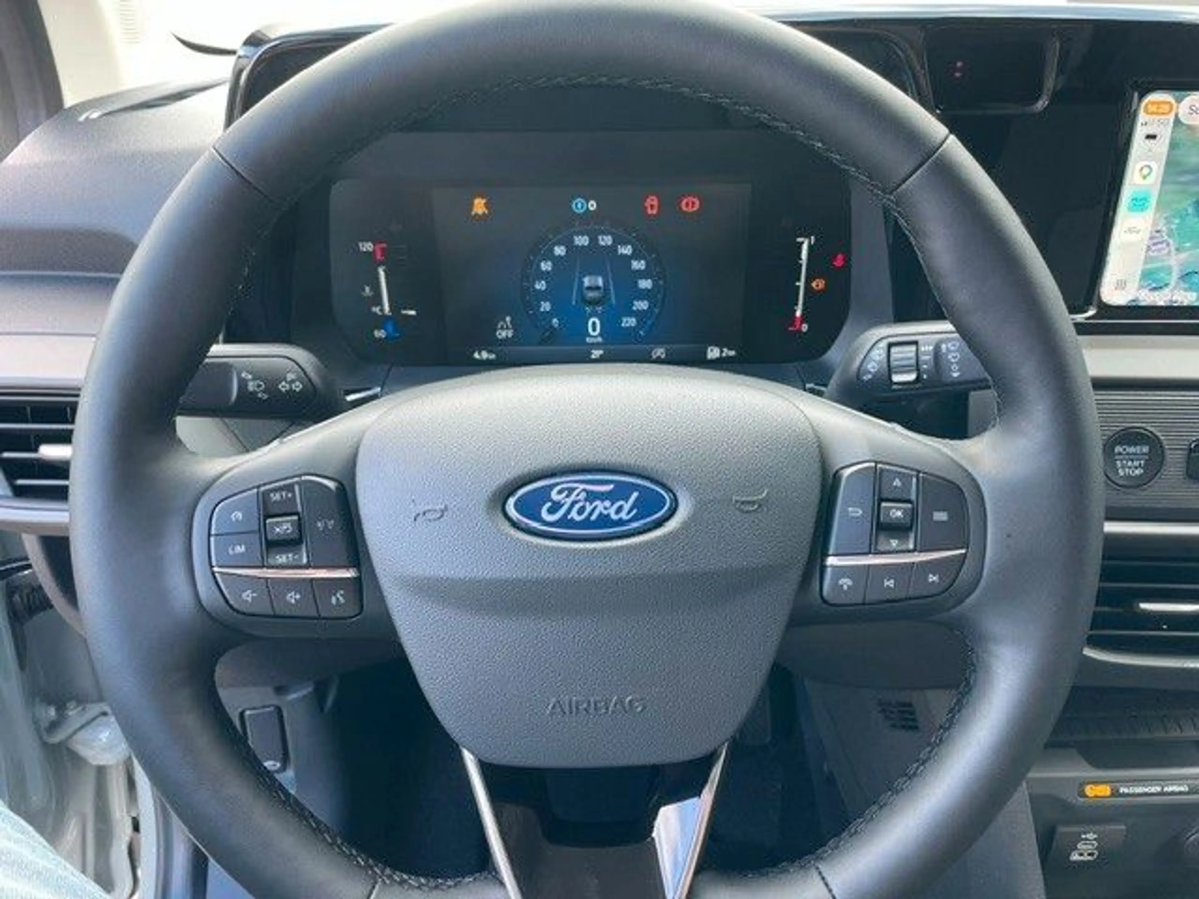 Ford Tourneo Courier Titanium Aktion — photo 9