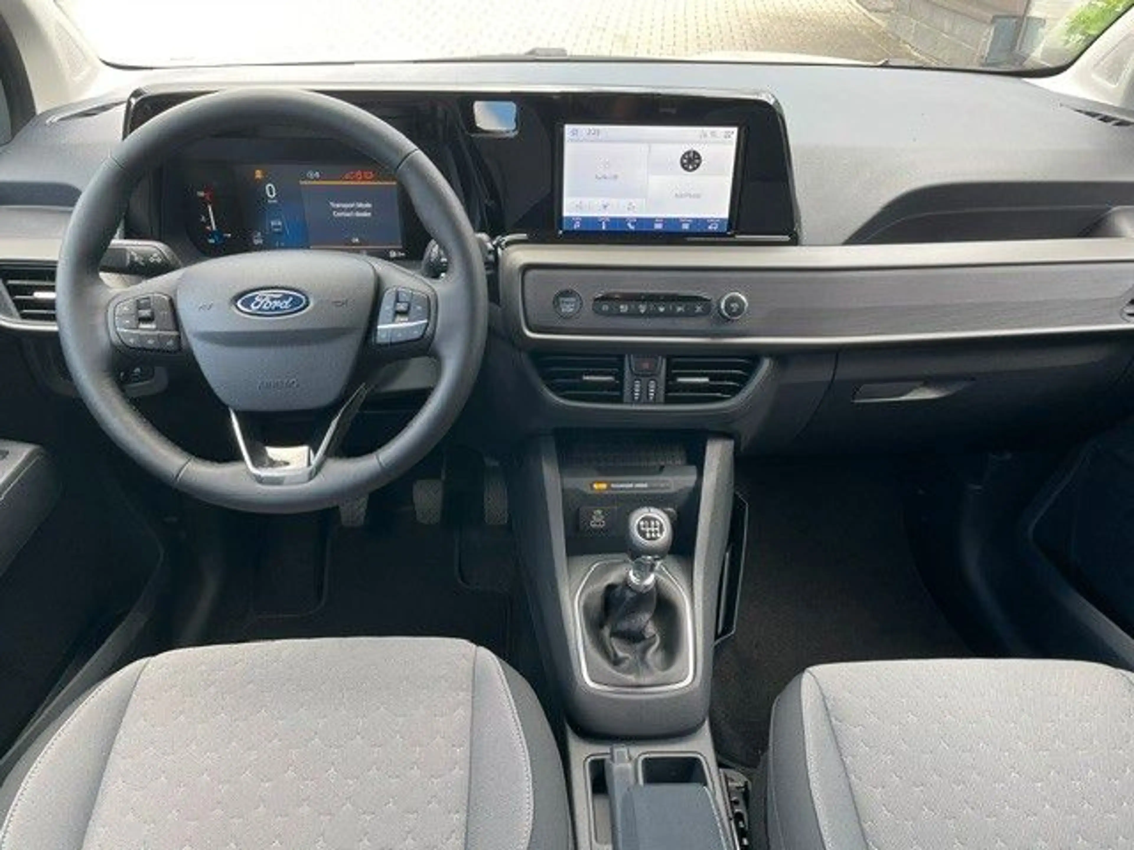 Ford Tourneo Courier Titanium Aktion — photo 6