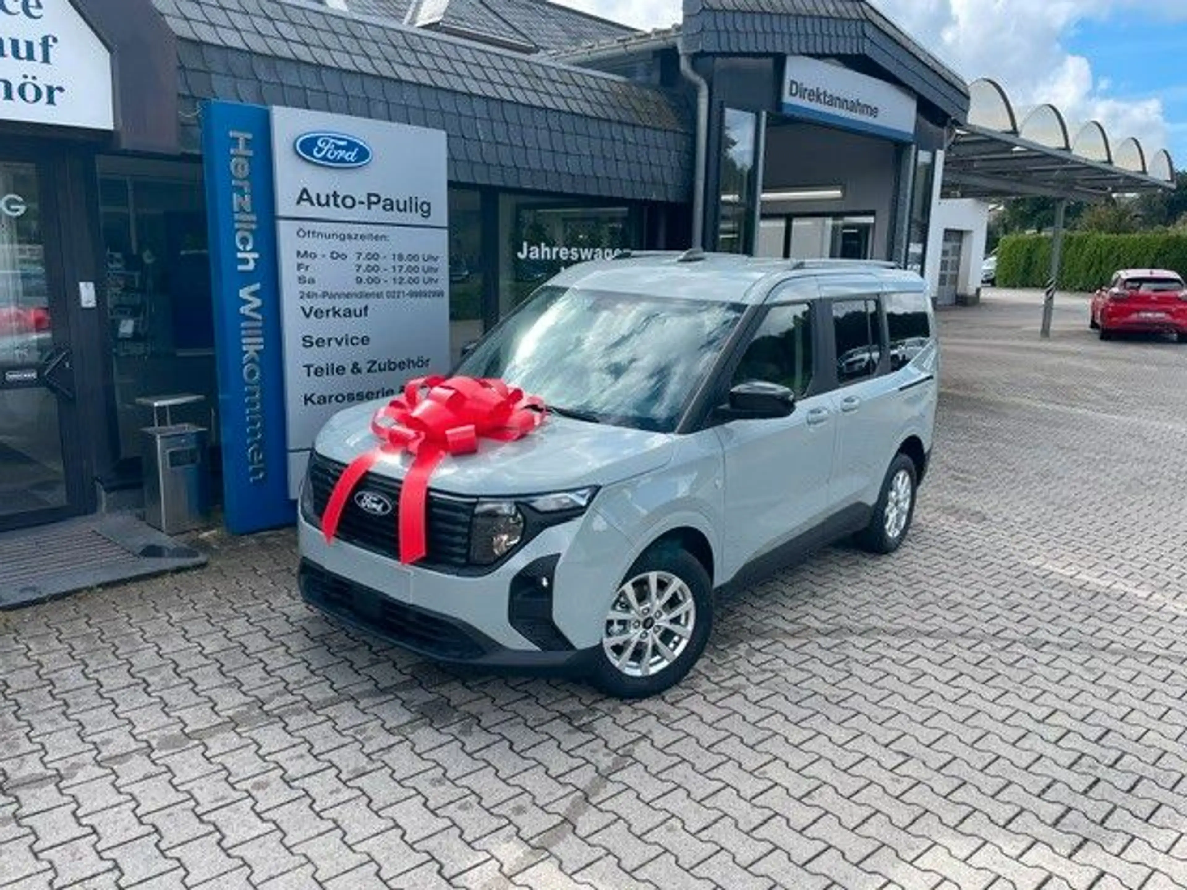 Ford Tourneo Courier Titanium Aktion