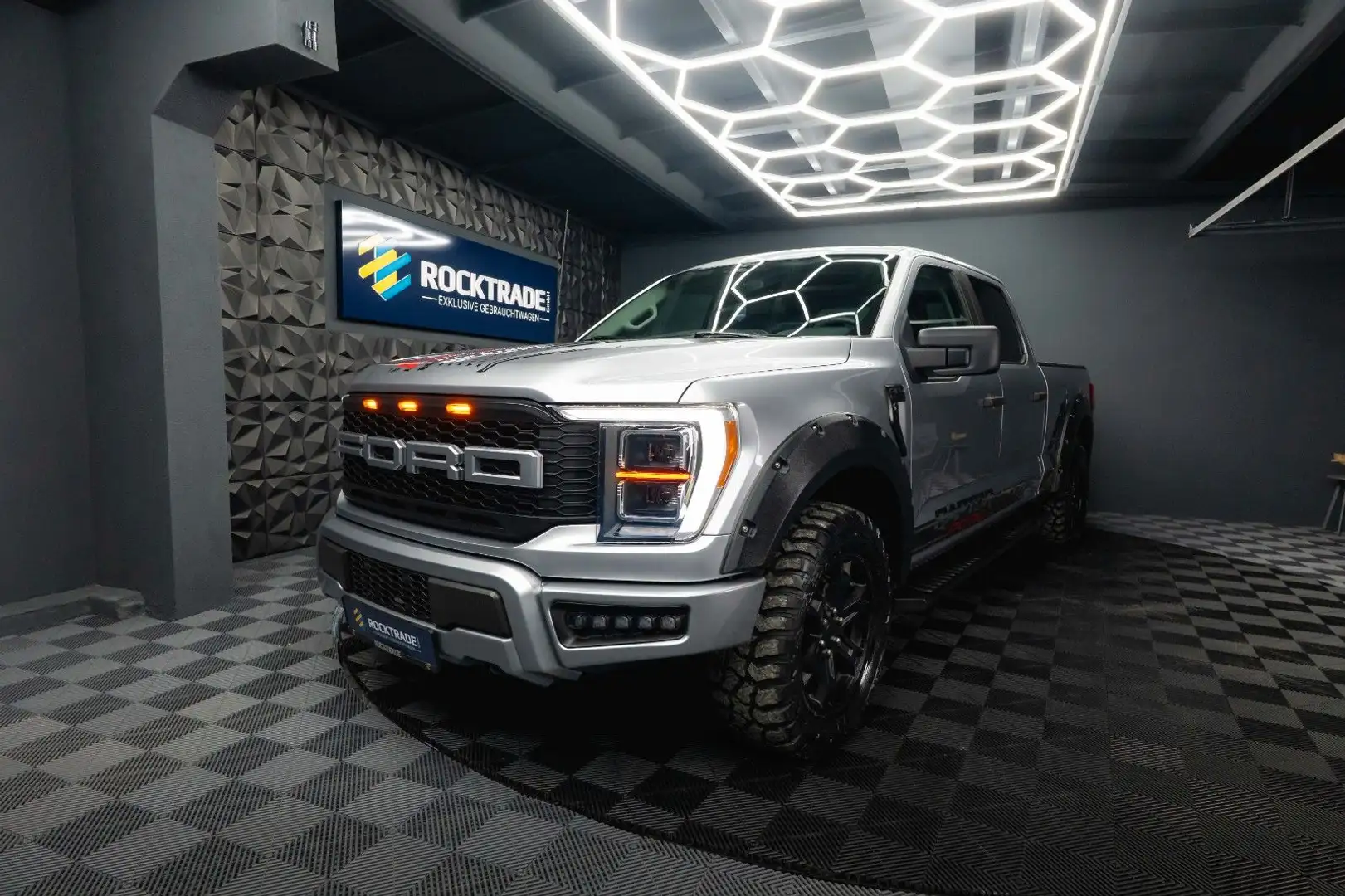 Ford F 150 F150 5.0L V8 4x4 Offroad SuperCrew RAPTOR 19% Silber - 2